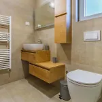 Maya בית נופש מדולין